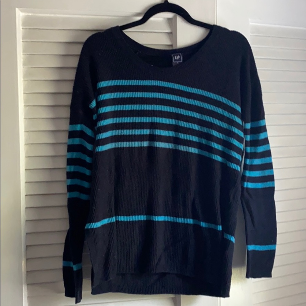Gap pullover sweater